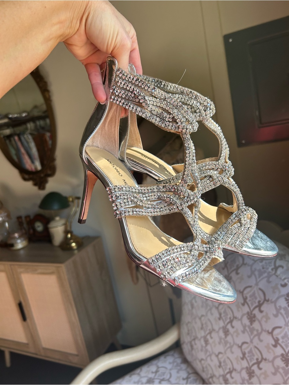 Antonio Melani Silver Rhinestone Strappy Heels Size 7 Evening Shoes - Picture 2 of 15